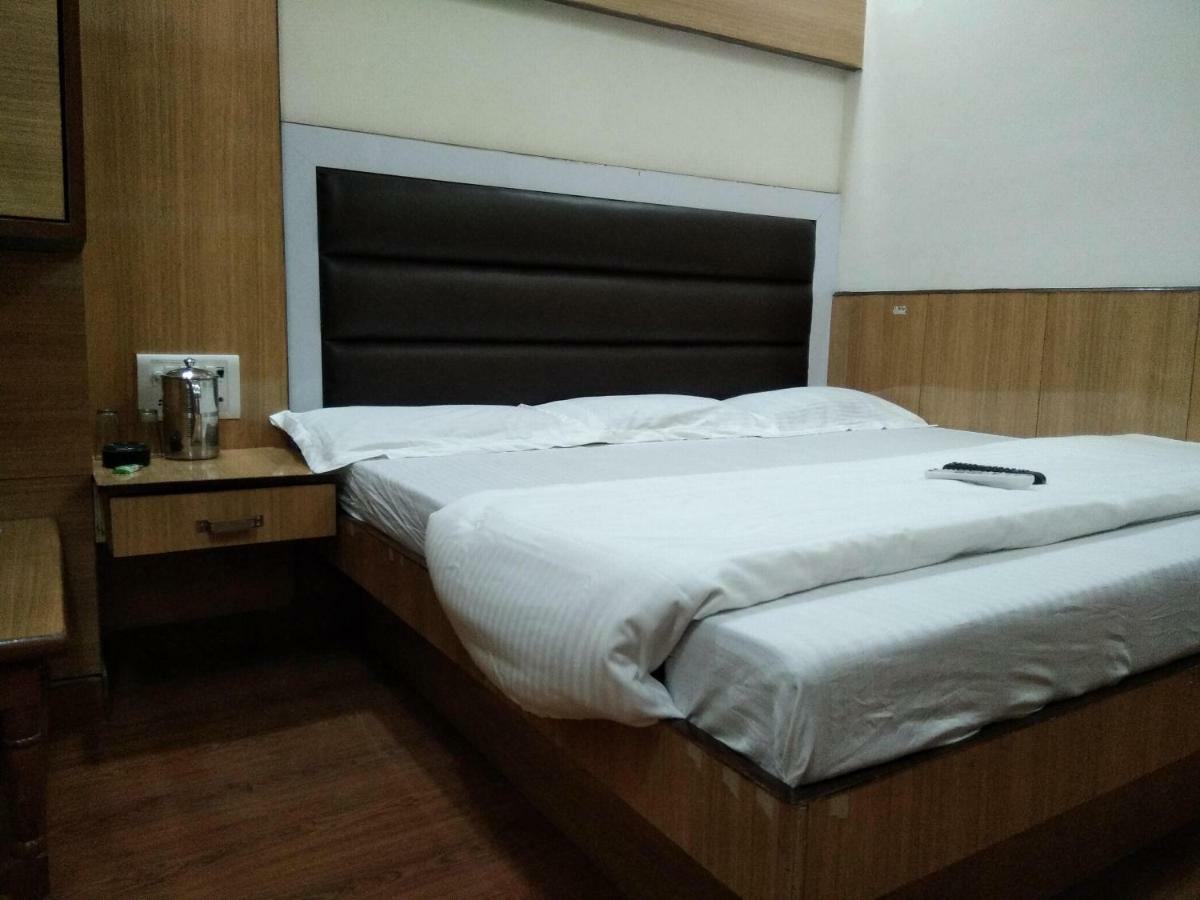 ניו דלהי Silver Palace Hotel מראה חיצוני תמונה